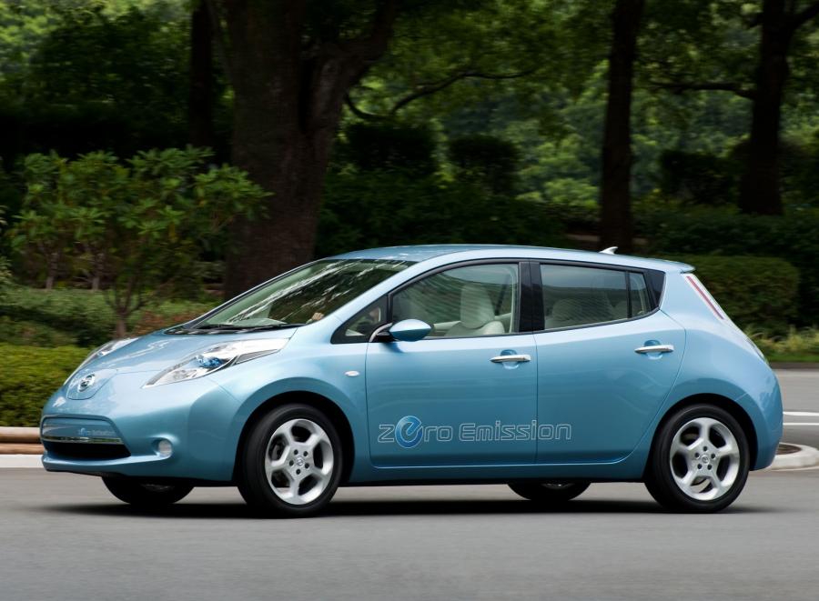 Nissan Leaf (JP) '2010